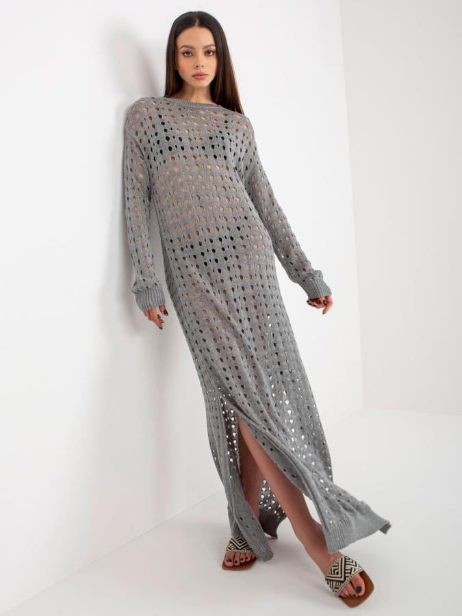 Šedé maxi úpletové šaty s azúrovým vzorom