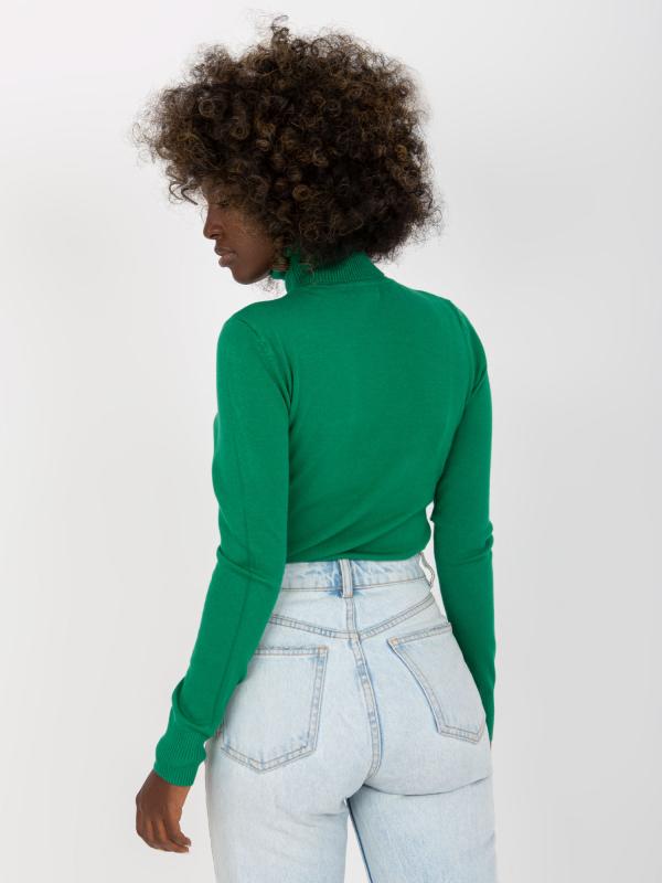 Mäkký tmavo zelený rolákový sveter