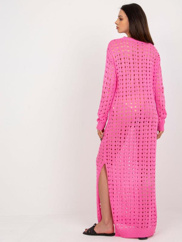 Ružové maxi úpletové šaty s azúrovým vzorom