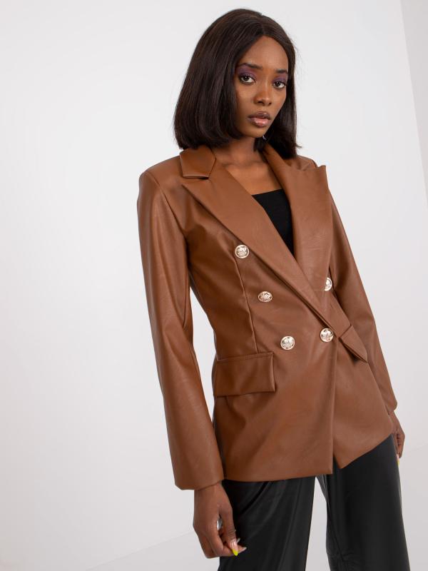 Hnedá bunda vyrobená z umelej kože