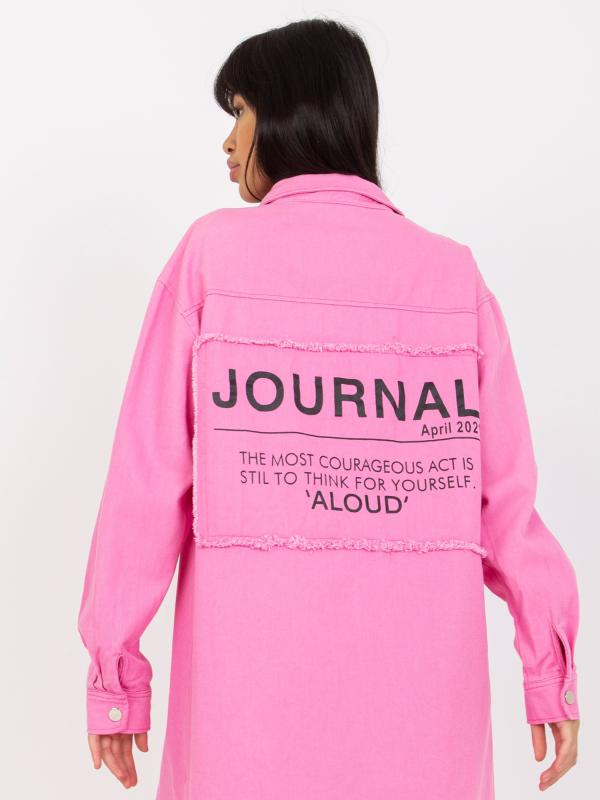 Ružová dlhá asymetrická košeľa s nápisom na chrbte